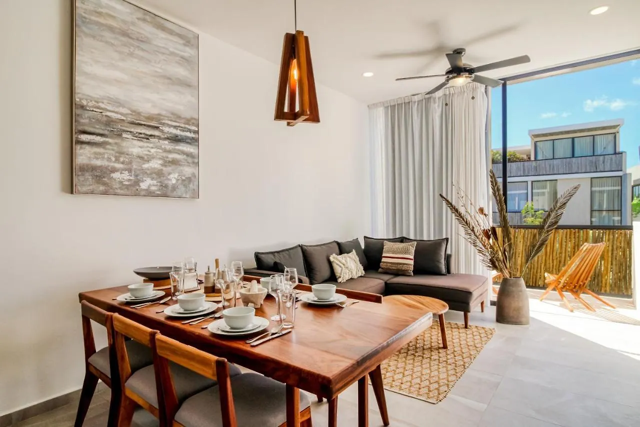 Palalma Casa Tulum #32, Modern Tropics, La Veleta Apartment 0*,  Mexico